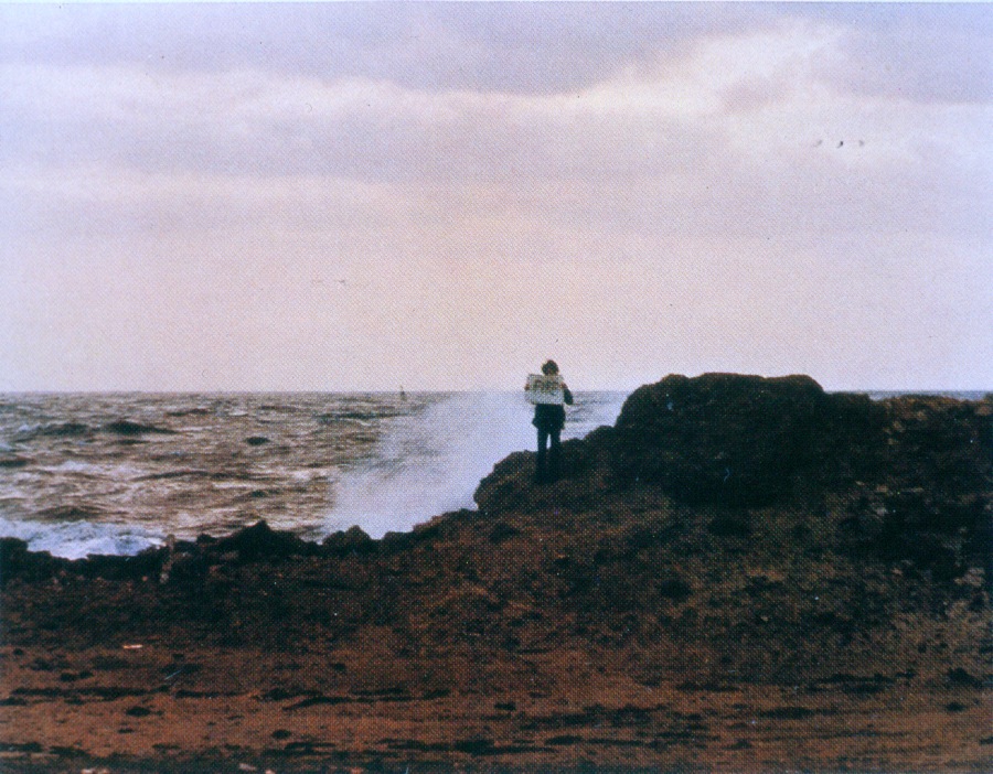 Bas Jan Ader Untitled (The Elements), 1971/1973/2003 C-print - ed. 3 28, 7 x 35, 5 cm In collaborazione con / In cooperation with the Bas Jan Ader Estate, Mary Sue Ader Andersen and Patrick Painter Editions