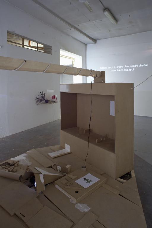 Neïl Beloufa, Jonathan Binet e Mohamed Bourouissa, Installation view, Galleria Zero…