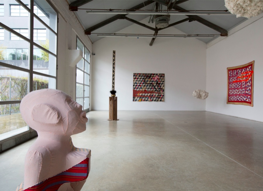 Sanford Biggers Sugar, Pork, Bourbon Installation View Massimo De Carlo, 2013 Foto di: Roberto Marossi Courtesy: Massimo De Carlo, Milano/London