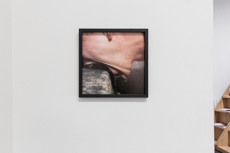 Marco Ceroni, Senza titolo, 2016, stampa inkjet su carta baritata, cornice, 43 x 43 cm-  GALLLERIAPIÙ, Bologna 