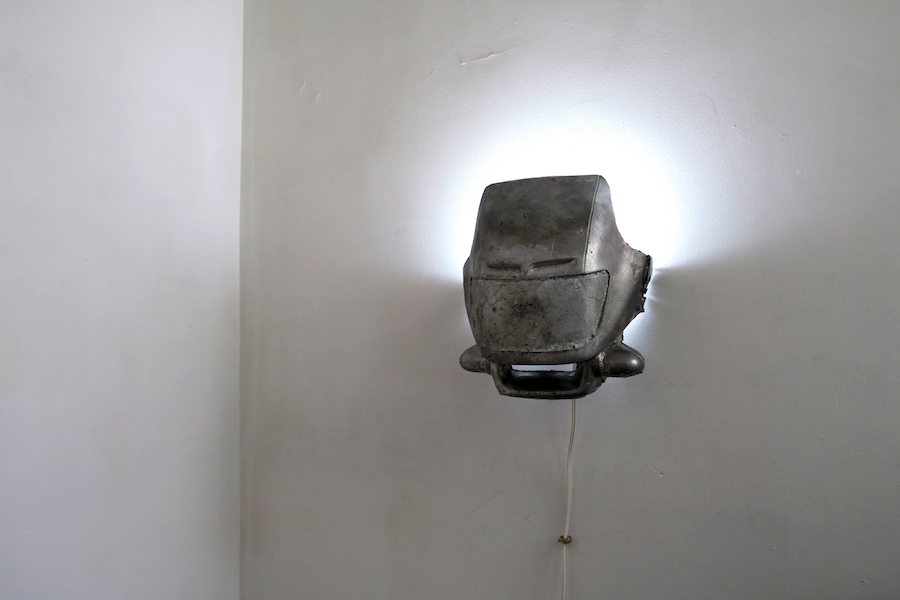 Untitled, cast aluminium and led lamp, 27 30 13cm, 2017
