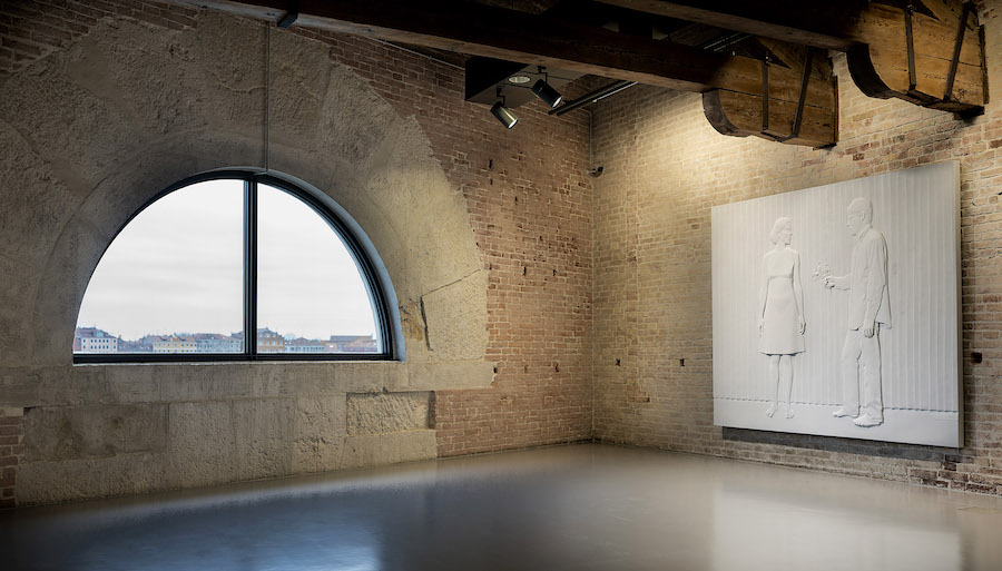 Urs Fischer - Dancing with myself -  Installation view at Punta della Dogana, 2018 © Palazzo Grassi, photography by Matteo De Fina